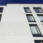 Tiilireliefijulkisivu Hopeakaivoksentie 36, Helsinki Kuva: Wienerberger Suomi.